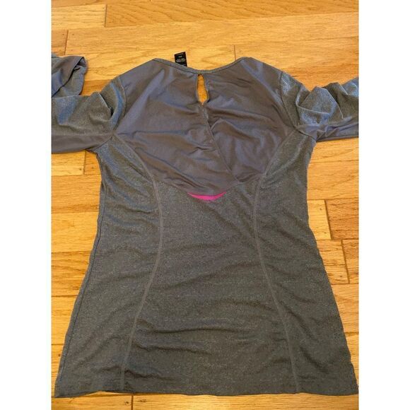 MPG, women's athletic grey, long sleeve fitted, keyhole,mesh back & under arms M - Picture 7 of 10